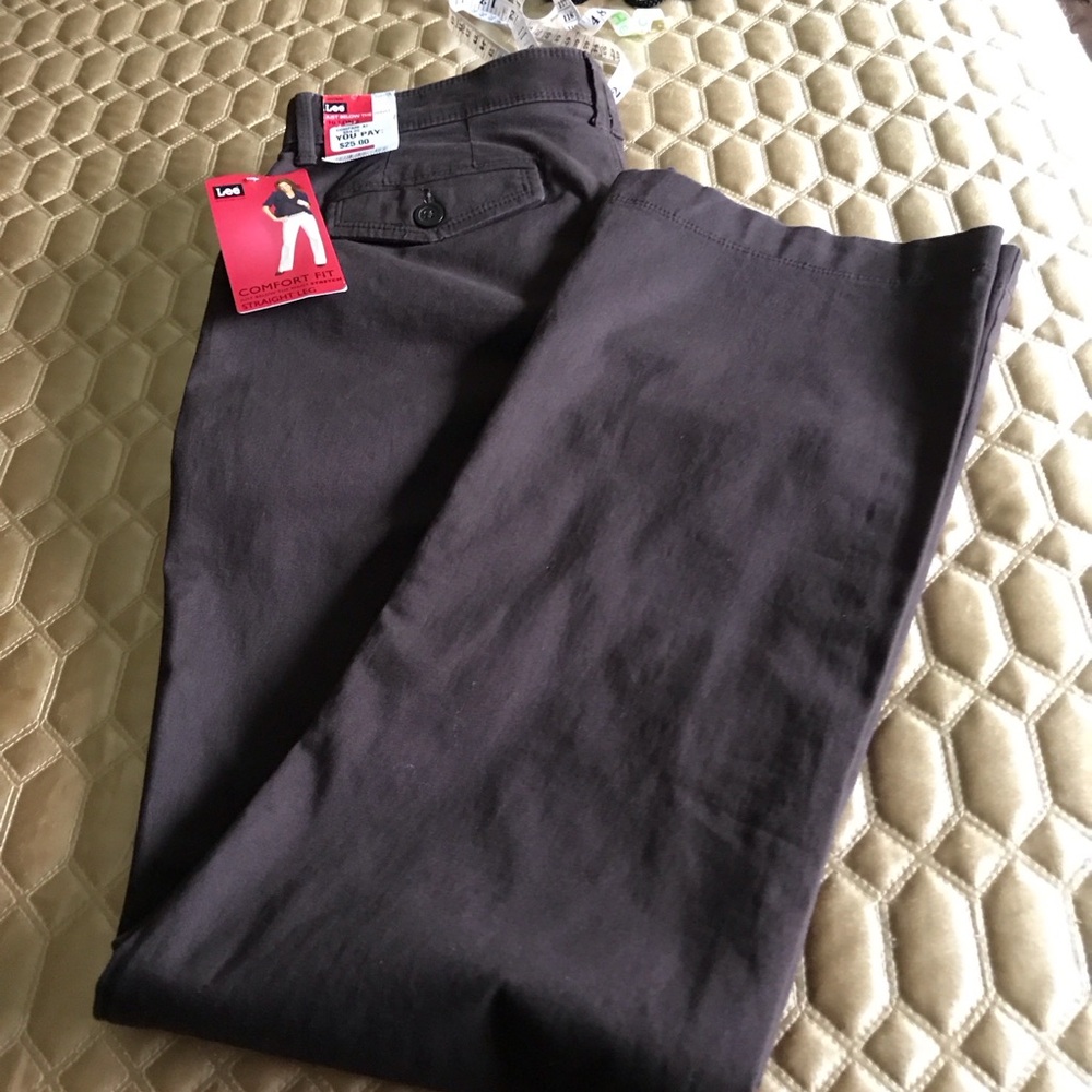 Lee Comfort Fit, just below the waist brown straight leg pants. New with tags.